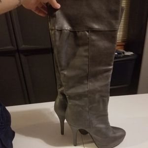 Gray  knee high boota